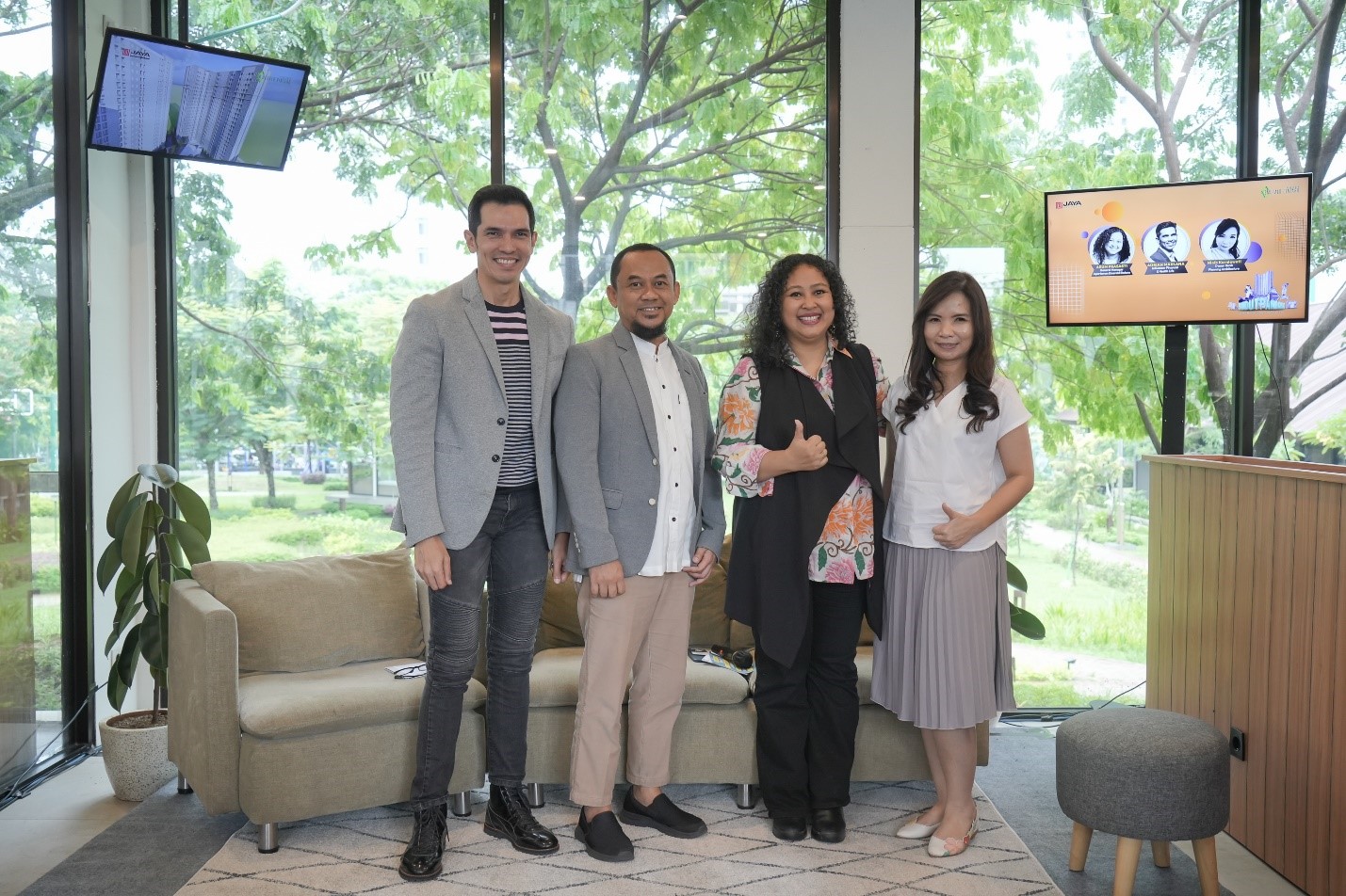 New Look New Feel Marketing Gallery Apartemen Emerald Bintaro